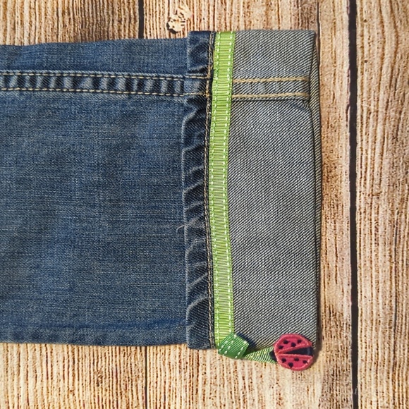 Brand New Gymboree Size 6 Jeans With Ribbon & Ladybug Accent - Picture 2 of 5